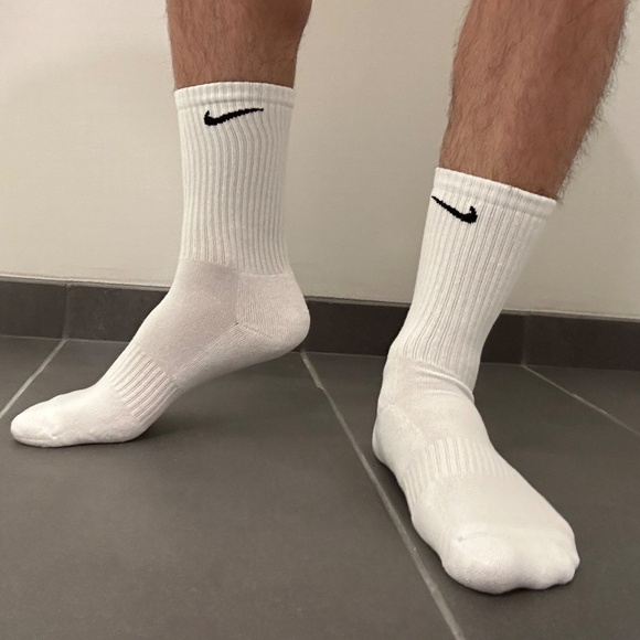 Nike Dri-Fit Crew Socks - Picture 9 of 10